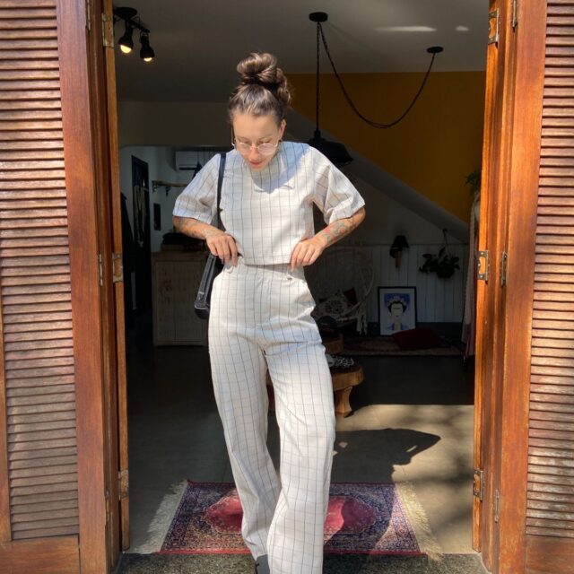 Calça Reta Grid