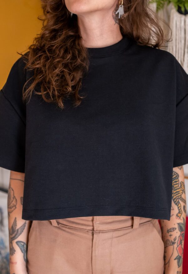 Cropped Oversized Moletom Preto