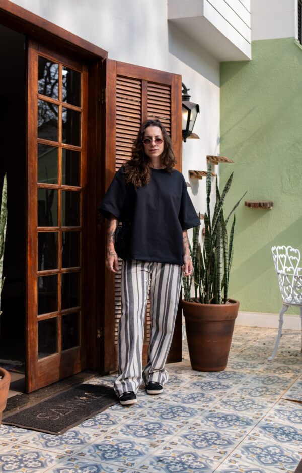 Camiseta Oversized Moletom Preta