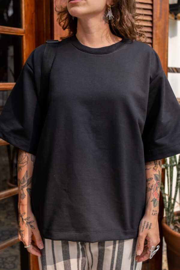 Camiseta Oversized Moletom Preta