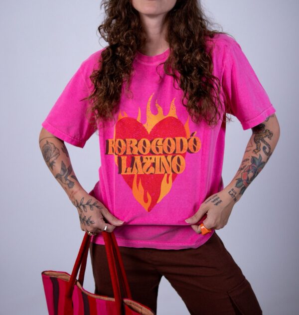 Camiseta Borogodó Latino Rosa