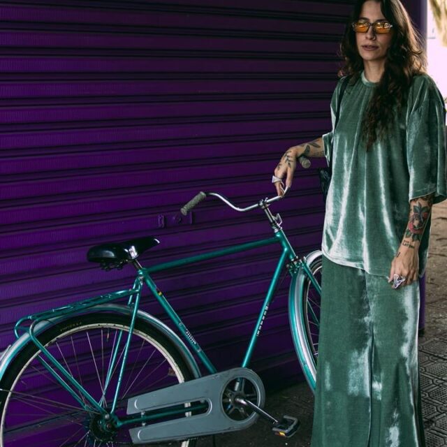 Camiseta Oversized Veludo Verde Oliva - Imagem 3