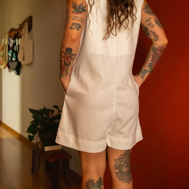 Macacão Domingo Curto Off White - Imagem 5